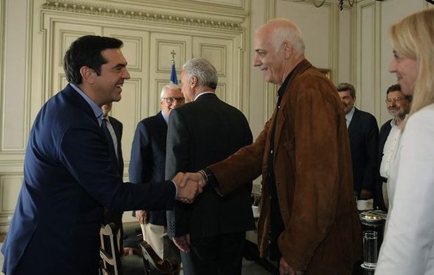 Αυτοί απαρτίζουν την Επιτροπή Διαλόγου για τη Συνταγματική Αναθεώρηση