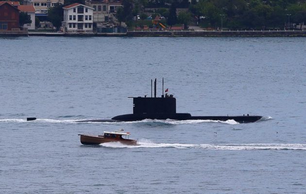 Το ΠΑΣΟΚ ζητά να μάθει τι κάνει ο τουρκικός στόλος στο Αιγαίο από λάθος υπουργείο!