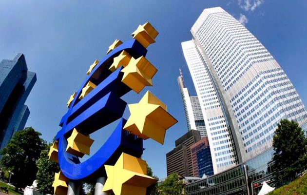 ΕΚΤ: Οι ευρωπαίοι επενδυτές μεταφέρουν χρήμα εκτός της ευρωζώνης