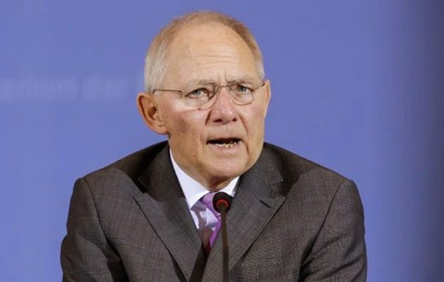 O Σόιμπλε ζητά να αναλάβει ο ESM την επιτήρηση των προϋπολογισμών