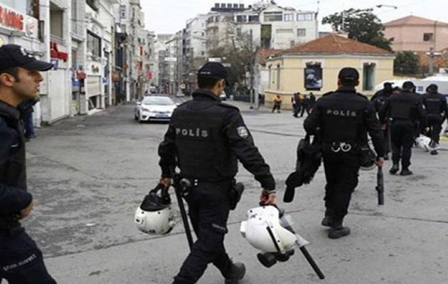 Στη φυλακή 125 Τούρκοι αστυνομικοί για διασυνδέσεις με το δίκτυο Γκιουλέν