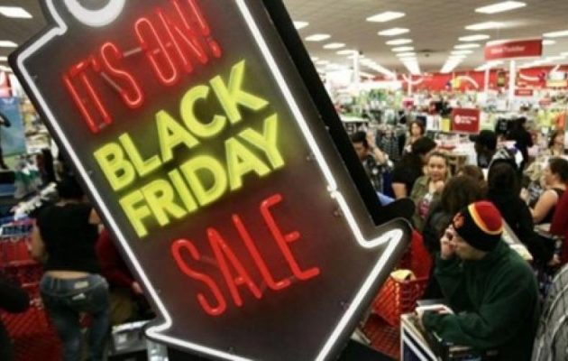 «Black Friday»: Τι λένε οι έμποροι – Παραβάσεις του ωραρίου εργασίας διαπίστωσε το ΣΕΠΕ