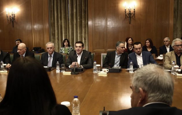 Το μήνυμα Τσίπρα στους υπουργούς: Θα πετύχουμε χωρίς υποχωρήσεις αρχών, αλλά και χωρίς κωλυσιεργείες