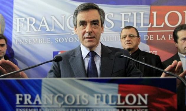Γαλλία: Ο Φιγιόν σχεδόν βέβαιος ηγέτης της κεντροδεξιάς – Πραδέχτηκε την ήττα ο Σαρκοζί