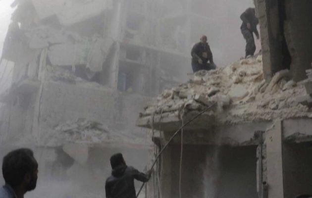 “Βροχή” πέφτουν οι συριακές βόμβες στο ανατολικό Χαλέπι – Σε απελπισία η Αλ Κάιντα