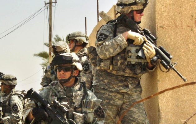 Αμερικανοί στρατιώτες μάχονται στους δρόμους της Μοσούλης