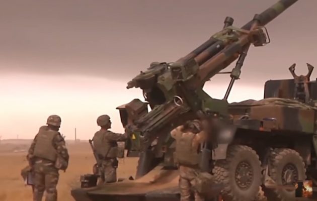 Δείτε το γαλλικό πυροβολικό να βομβαρδίζει τους τζιχαντιστές στη Μοσούλη (βίντεο)