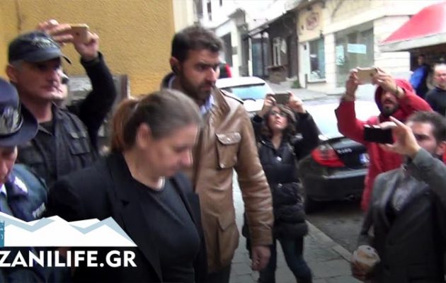 Δακρυσμένη ολοκλήρωσε την απολογία της η μητέρα του Κωστή Πολύζου