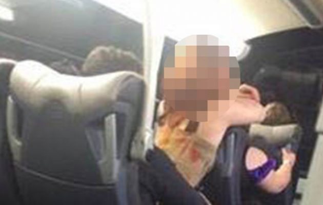 Μεθυσμένη καβάλησε επιβάτη λεωφορείου και… έπνιξαν το κουνέλι του Halloween (φωτο)