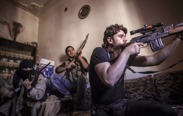Μάχες μαίνονται στα περίχωρα της Δαμασκού – Τι “τρέχει” με τη “μούφα” εκεχειρία