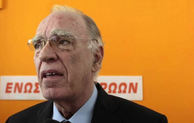 Λεβέντης: Αχάριστος ο Καρράς – Να παραδώσει την έδρα του