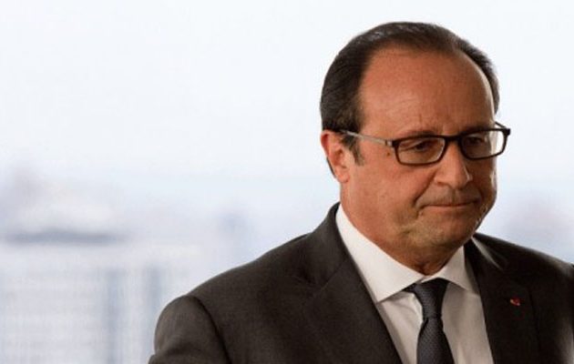 Πρόταση μομφής κατά του Ολάντ από δεκάδες Γάλλους βουλευτές