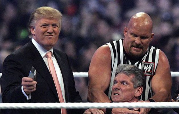 Δείτε το απίστευτο βίντεο με τον Τραμπ να παίζει ξύλο (βίντεο)