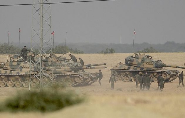 Στα 2 χλμ έξω από την Αλ Μπαμπ της βορειοδυτικής Συρίας βρίσκονται οι Τούρκοι