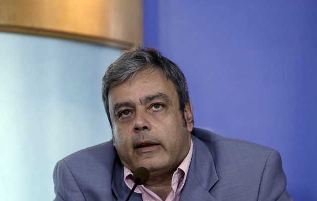 Βερναρδάκης: Δεν θα απολυθούν οι συμβασιούχοι – Ψάχνουμε τον τρόπο να συνεχίσουν