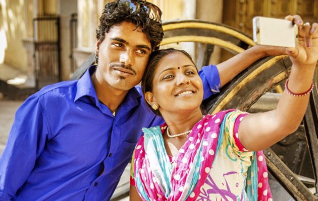 76 θάνατοι στην Ινδία στο… κυνήγι της τέλειας σέλφι