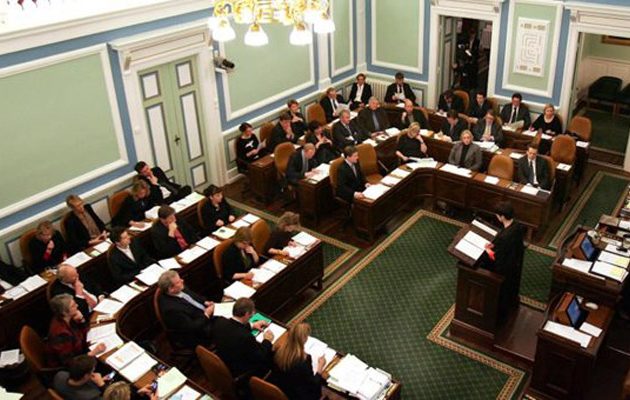 Οι βουλευτές στην Ισλανδία παίρνουν αύξηση 44% στους μισθούς τους