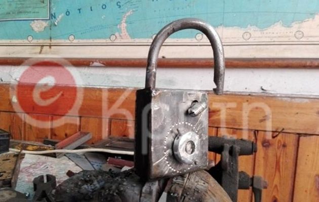 Κρητικός δίνει 5.000 ευρώ σε όποιον ανοίξει το λουκέτο του!