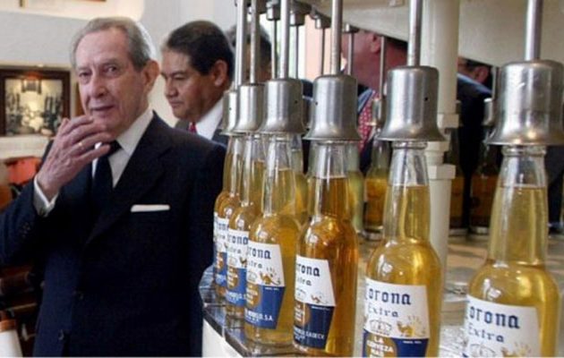 Πώς ο ιδρυτής της μπύρας Corona έκανε εκατομμυριούχους όλους τους συγχωριανούς του