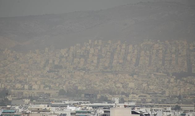Κόκκινος συναγερμός – “Πνίγεται” στην ατμοσφαιρική ρύπανση ο Βόλος