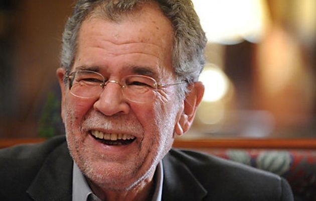 Βαν ντερ Μπέλεν: “Νίκη της φιλοευρωπαϊκής Αυστρίας”