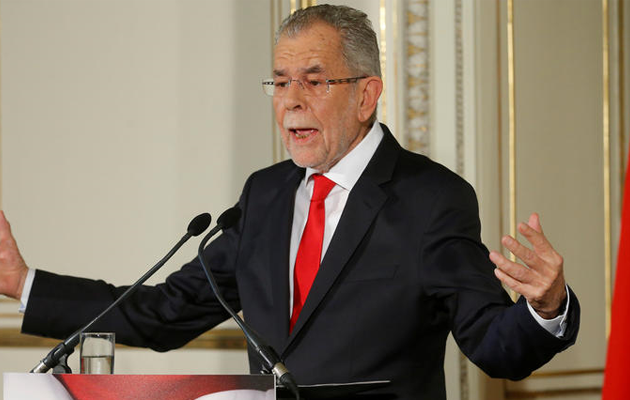 Μηνύματα συμφιλίωσης έστειλε ο νέος πρόεδρος της Αυστρίας