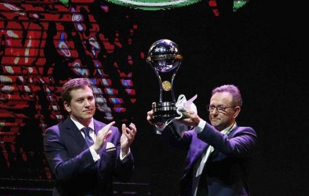 Ανατριχίλα: Απονεμήθηκε στη Σαπεκοένσε το Κόπα Σουδαμερικάνα (φωτο)