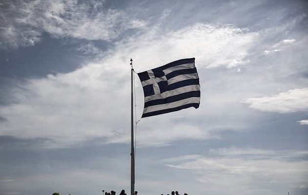 SZ: Ψευδαίσθηση ότι μια νέα κυβέρνηση στην Ελλάδα θα λύσει το πρόβλημα