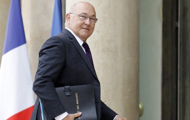 “Καρφώνει” τον Σόιμπλε ο Σαπέν: Αντίθετο το Παρίσι στην εμπλοκή