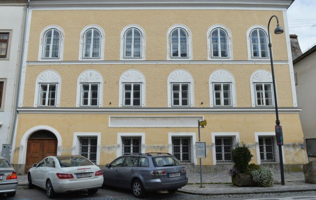 Η αυστριακή Βουλή ψήφισε την απαλλοτρίωση του σπιτιού που γεννήθηκε ο Χίτλερ