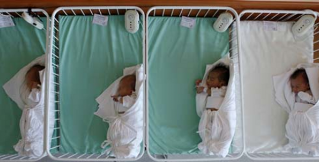 Πουλούσαν βρέφη έναντι 8.000 ευρώ στην Κατερίνη – Εξαρθρώθηκε το κύκλωμα