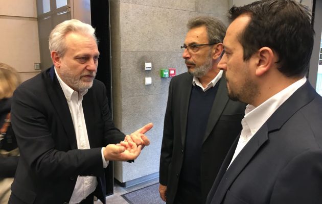 Στη Γαλλία Παππάς και Τσακνής για να δουν από κοντά τα σύγχρονα Μέσα Ενημέρωσης