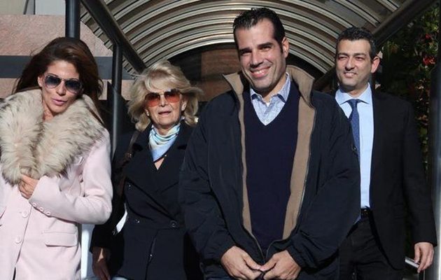 Νικητής στη μεγάλη μάχη του ο Πλεύρης – Τι δήλωσε βγαίνοντας από το νοσοκομείο