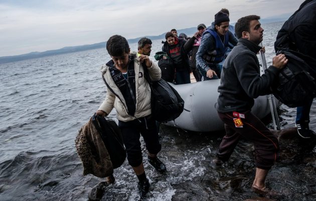 Ανησυχία στην Ελλάδα: Απότομη αύξηση των αφίξεων προσφύγων και μεταναστών