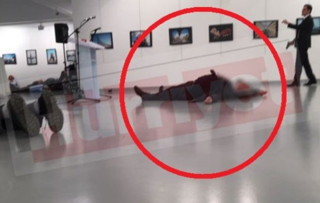 Βαριά τραυματίας ο Ρώσος Πρέσβης στην Τουρκία – Τον πυροβόλησαν!