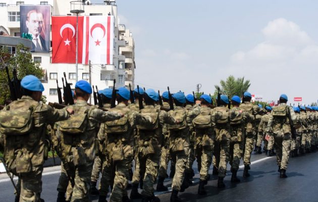 Την παραμονή των κατοχικών στρατευμάτων θέλουν οι Τουρκοκύπριοι