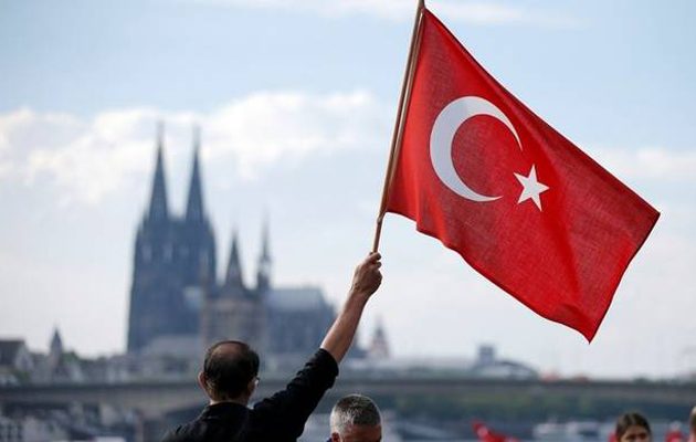 2,5 δισ. δολάρια “έφυγαν” από τη Τουρκία μετά το πραξικόπημα