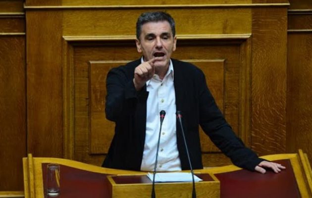 Ο Τσακαλώτος “τρολάρει” ΝΔ: Συγκινήθηκα που σας έλειψα