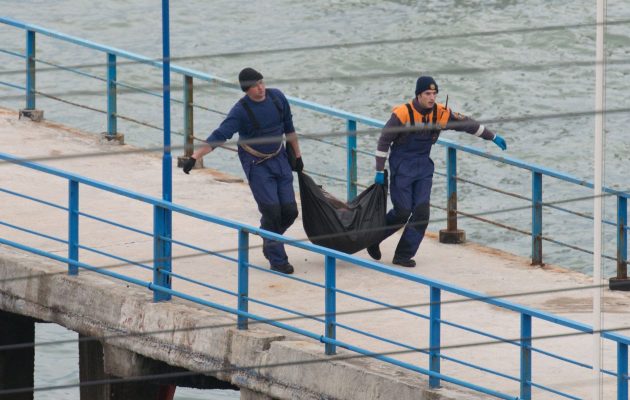 Στη Μόσχα η πρώτη πτήση με τις σορούς των θυμάτων του Τουπόλεφ (βίντεο)