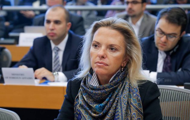 Ερώτηση Βόζεμπεργκ σε Κομισιόν για τις επιστροφές προσφύγων