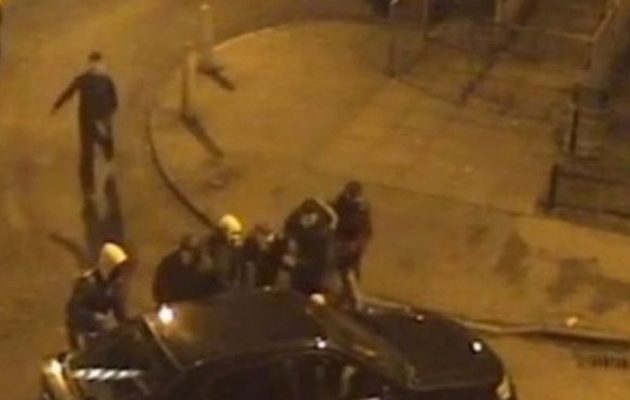 Μαφιόζικη συμπλοκή με ματσέτες και όπλα στη Βρετανία (βίντεο)