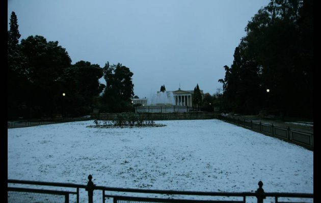 Νέο κύμα χιονιά θα “σαρώσει” και την Αθήνα – Τι λένε οι μετεωρολόγοι