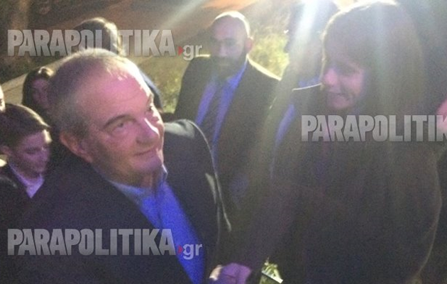 “Εσύ είσαι ο αρχηγός της Ν.Δ.” φώναζαν στον Καραμανλή στη Ραφήνα