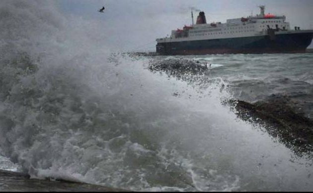 Σε ισχύ απαγόρευση απόπλου λόγω θυελλωδών ανέμων – Ποια λιμάνια αφορά