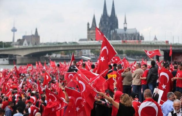 Το “μακρύ χέρι” του Ερντογάν στη Γερμανία: Είναι άντρο τρομοκρατών