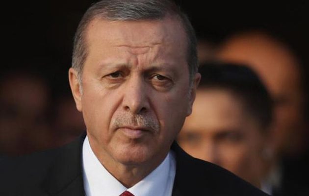 O Eρντογάν υπόσχεται τουρκική υπηκόοτητα σε μεγαλοεπενδυτές