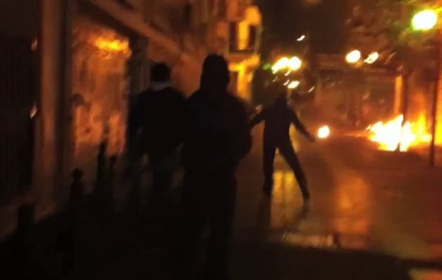 Επίθεση με μολότοφ στα γραφεία του ΠΑΣΟΚ