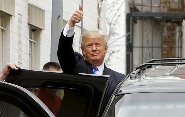 Τραμπ: Θα μειωθούν οι φόροι και το ρυθμιστικό πλαίσιο για τις αυτοκινητοβιομηχανίες