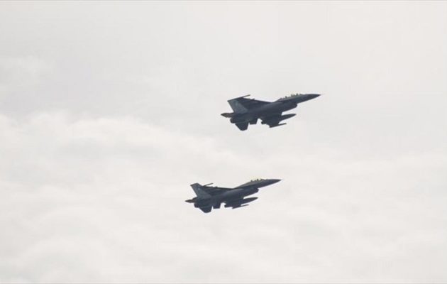 Εικονική αερομαχία μεταξύ ελληνικών και τουρκικών μαχητικών πάνω από το Αιγαίο