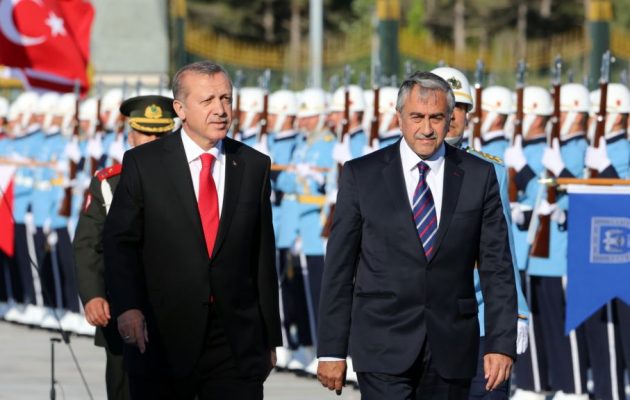 Παπαγαλάκι του Ερντογάν ο Ακιντζί: Δεν υπάρχει λύση στο Κυπριακό χωρίς τουρκικά στρατεύματα